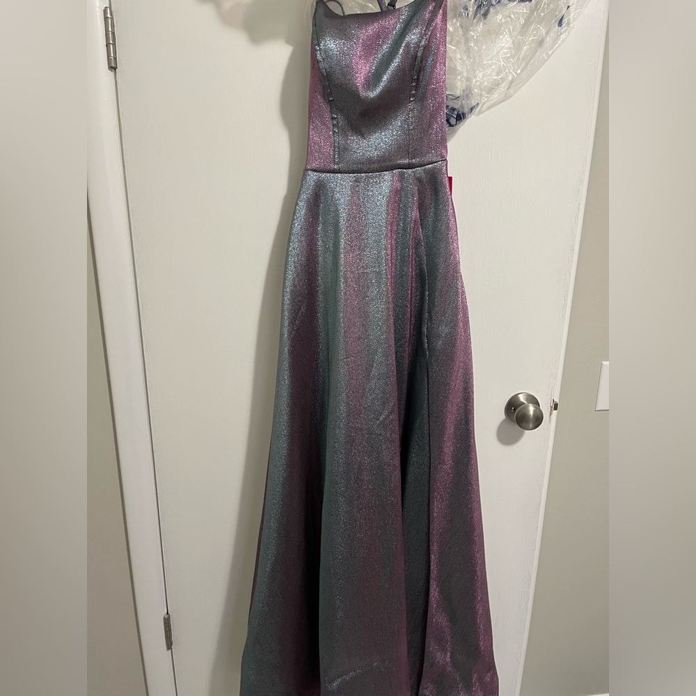 Prom Dress - Picture 2 of 4